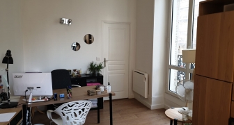 BUREAU A PARTAGER - PARIS 9ème - 600 euros HT tout inclus - 14 m2 - Rue Lafayette/ Rue Laffitte 