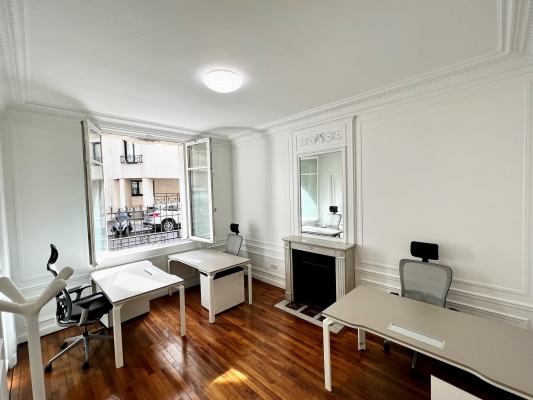 Bureau.jpg