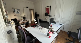 TRES BEAU BUREAU A ETOILE 